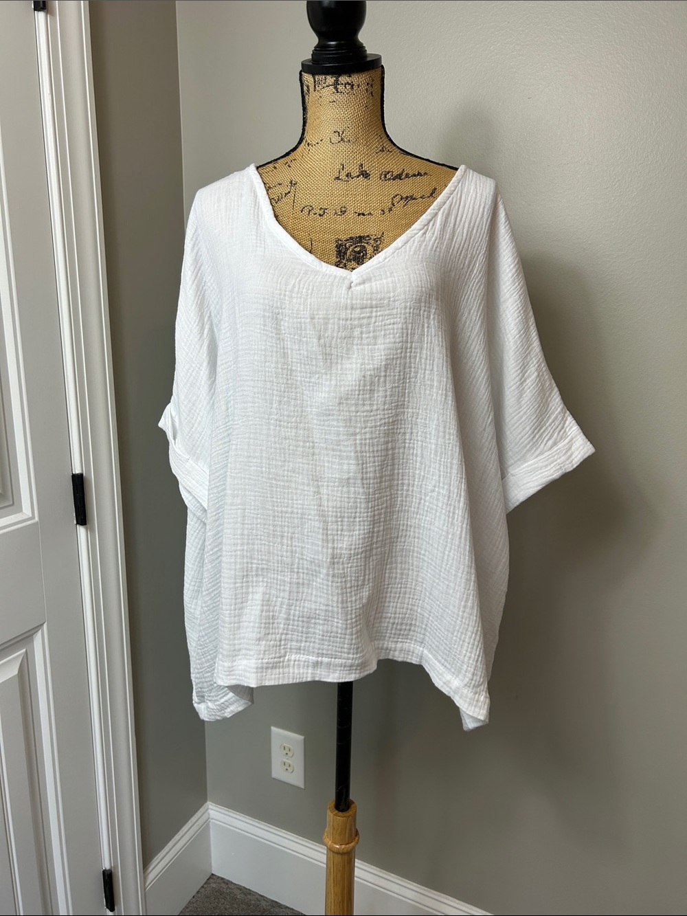 Joie White Cotton Top (XL) - Picture 1 of 5